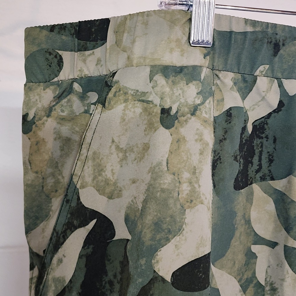 Chico's Zenergy Skort Floral Green Size 20 Plus Drawstring Athleisure Active - Picture 5 of 8